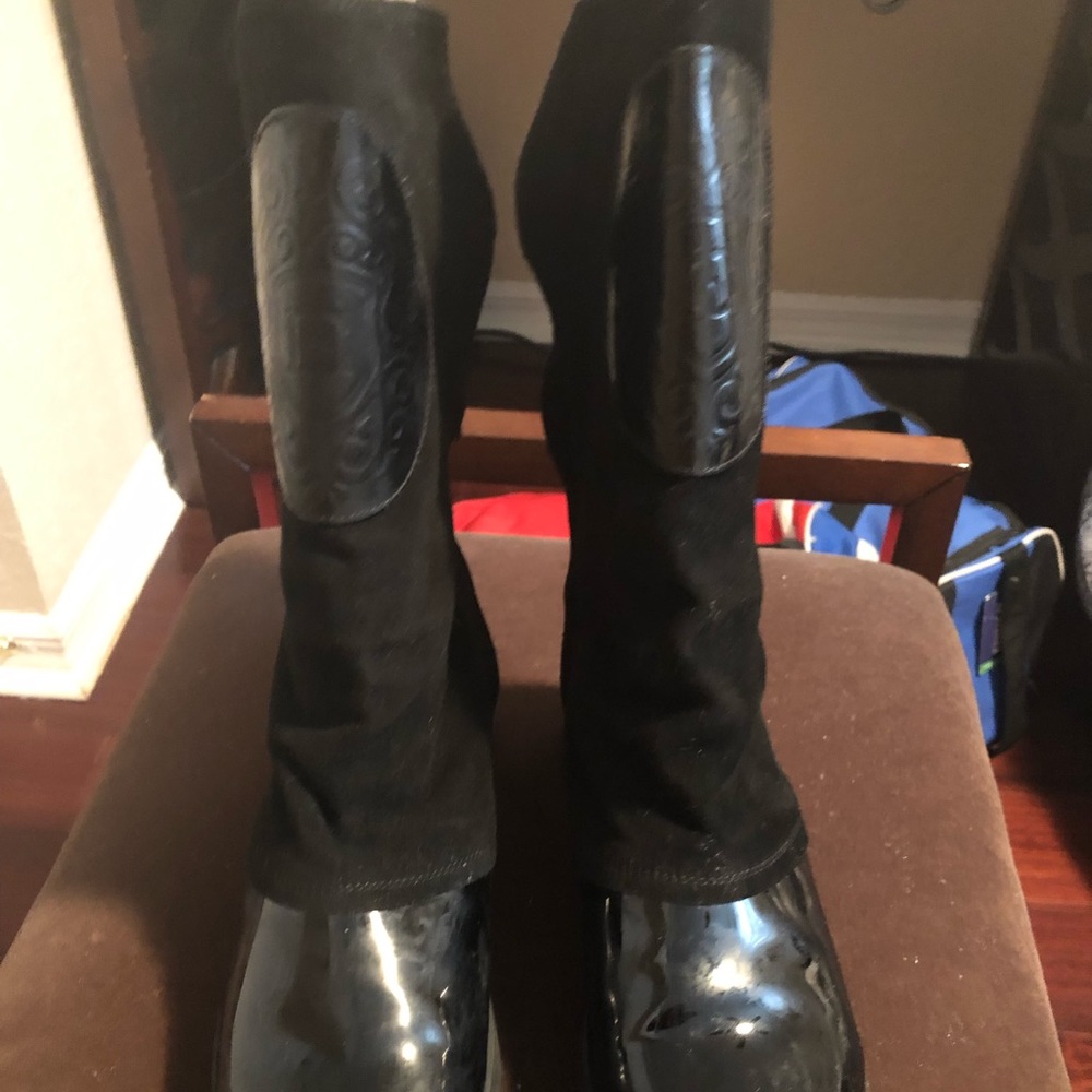Boots, sz 37, fits 7 1/2, waterproof